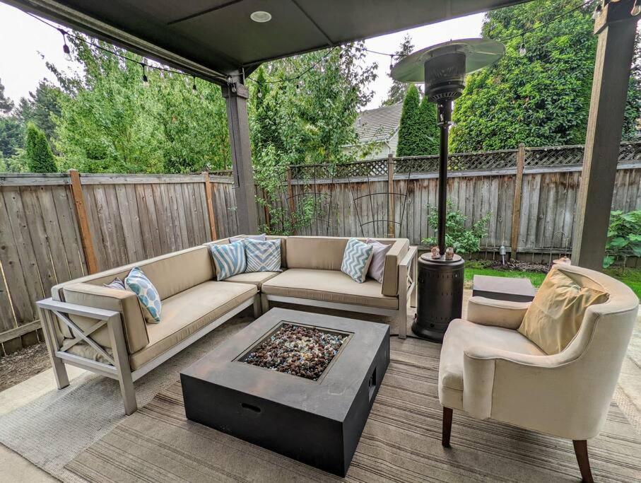 Spacious 3-Bedroom Home With Outdoor Space 유진 외부 사진